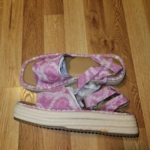 Asos Espadrillen Wedge Sandals in Pink Tie Dye